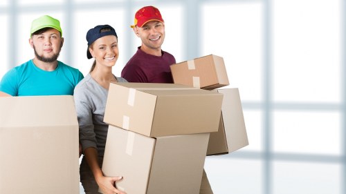 Organised furniture removals in Brompton for home relocation planning