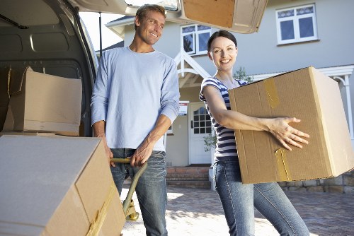 Careful packing and transport preparation for a local removal van
